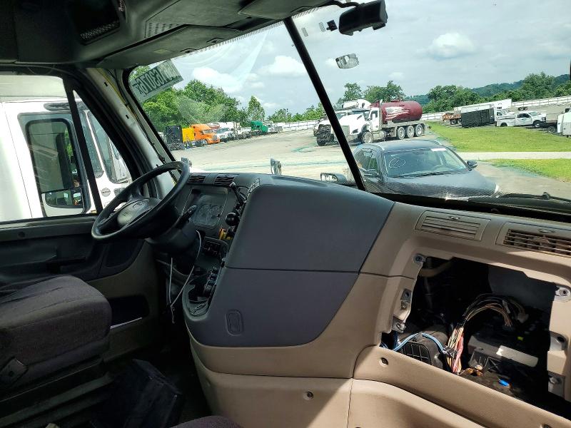 2016 Freightliner Cascadia 113 მანქანა იყიდება აუქციონზე, vin: 1FUBGAD41GLGU8636, აუქციონის ნომერი: 56163076