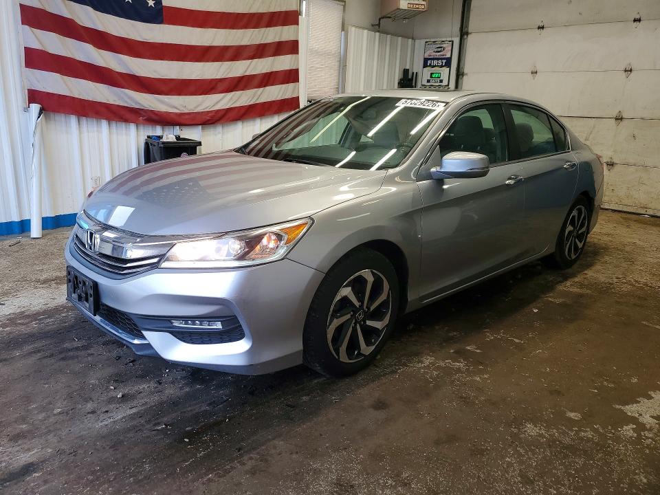 57629226 :رقم المزاد ، 1HGCR2F83HA009911 vin ، 2017 Honda Accord مزاد بيع