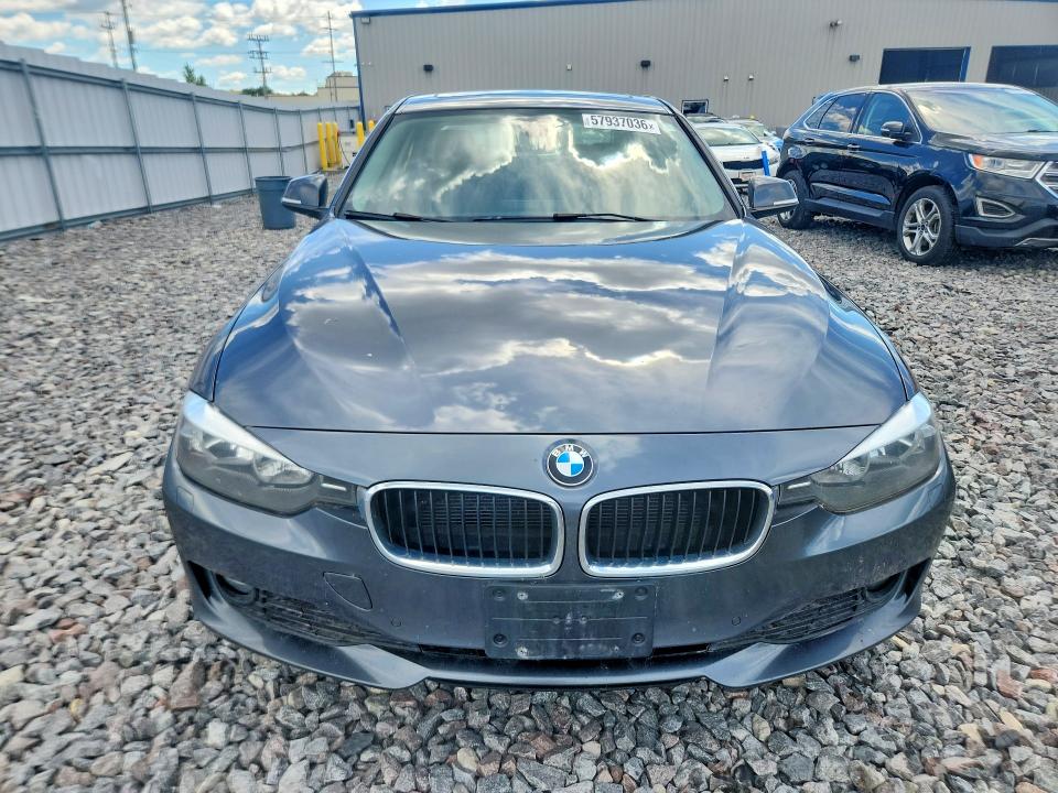 2015 Bmw 320 მანქანა იყიდება აუქციონზე, vin: WBA3C3G55FNT51132, აუქციონის ნომერი: 57937036