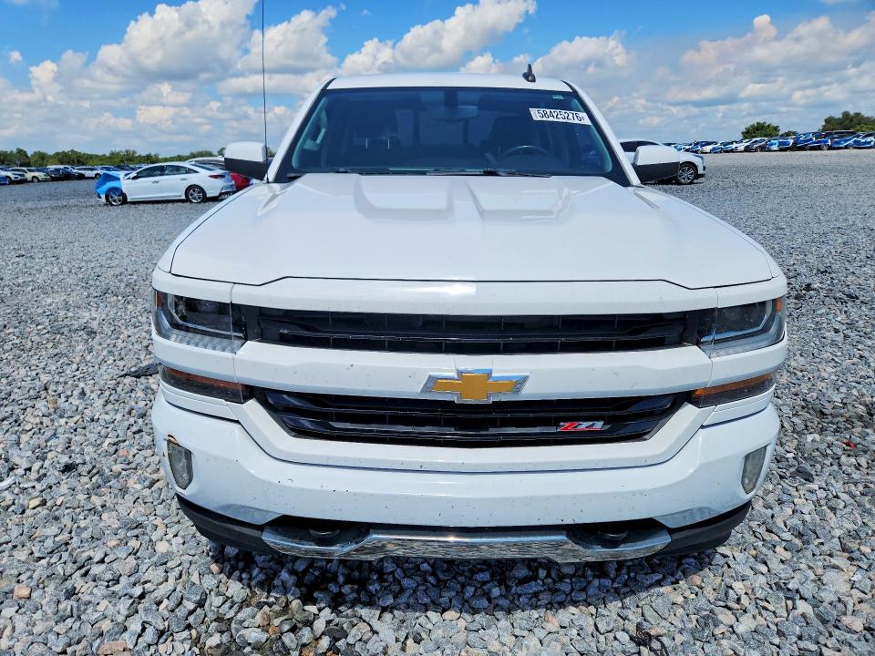 Продажа на аукционе авто 2018 Chevrolet Silverado, vin: 3GCUKREC2JG232129, номер лота: 58425276