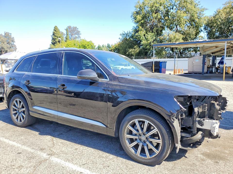55813356 :رقم المزاد ، WA1LHAF70KD040231 vin ، 2019 Audi Q7 3.6 Quattr مزاد بيع