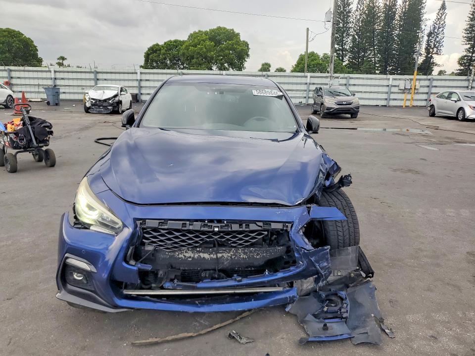 58689846 :رقم المزاد ، JN1FV7AR9JM481171 vin ، 2018 Infiniti Q50 مزاد بيع