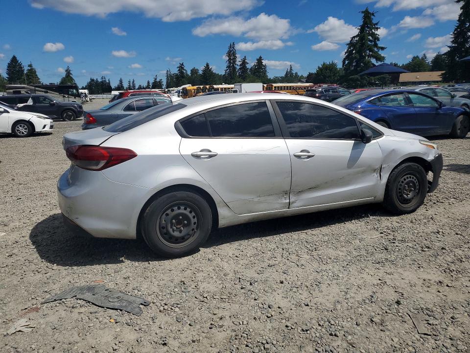 2017 Kia Forte მანქანა იყიდება აუქციონზე, vin: 3KPFK4A72HE139511, აუქციონის ნომერი: 57544966