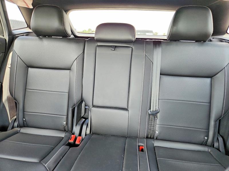 2021 Volkswagen Atlas Cross Sport მანქანა იყიდება აუქციონზე, vin: 1V2WC2CA1MC238010, აუქციონის ნომერი: 58654866
