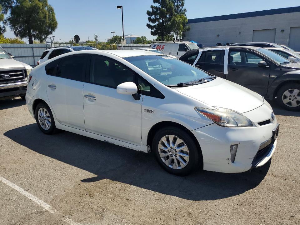 Продажа на аукционе авто 2015 Toyota Prius Plug-in Hybrid, vin: JTDKN3DP0F3069698, номер лота: 58435126
