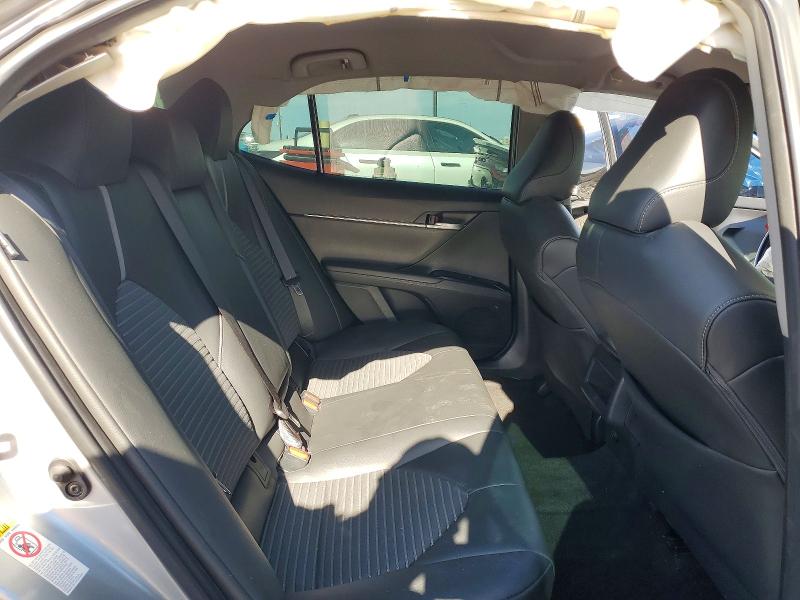 2018 Toyota Camry მანქანა იყიდება აუქციონზე, vin: 4T1B11HK7JU007406, აუქციონის ნომერი: 58419426
