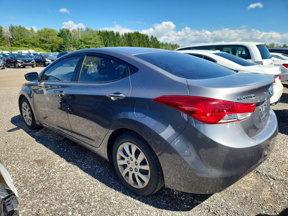 2011 Hyundai Elantra მანქანა იყიდება აუქციონზე, vin: 5NPDH4AE3BH055141, აუქციონის ნომერი: 57215466