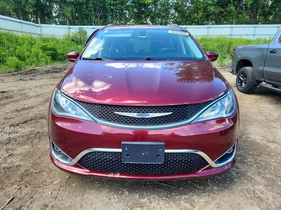 58393066 :رقم المزاد ، 2C4RC1BG7JR233556 vin ، 2018 Chrysler Pacifica مزاد بيع