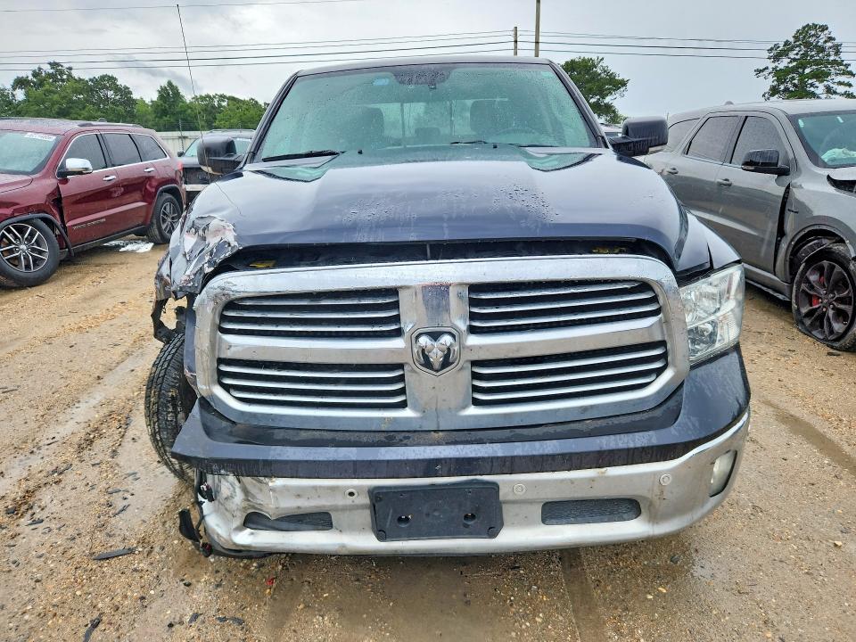 57546916 :رقم المزاد ، 1C6RR6LT5JS350243 vin ، 2018 Ram 1500 مزاد بيع