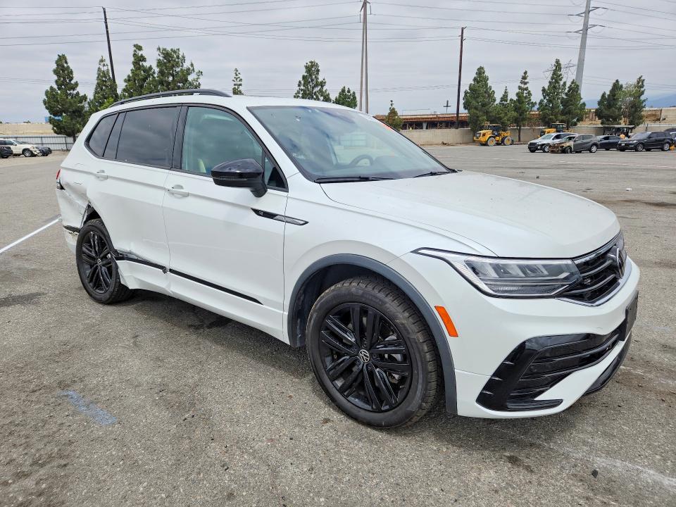 2022 Volkswagen Tiguan მანქანა იყიდება აუქციონზე, vin: 3VVCB7AX6NM077764, აუქციონის ნომერი: 85987195