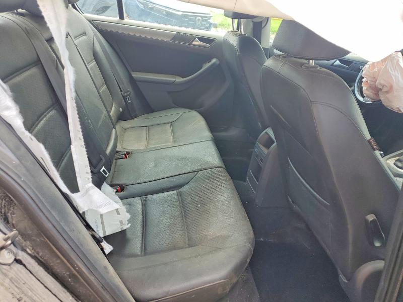 56599266 :رقم المزاد ، 3VWLL7AJ4EM259984 vin ، 2014 Volkswagen Jetta مزاد بيع