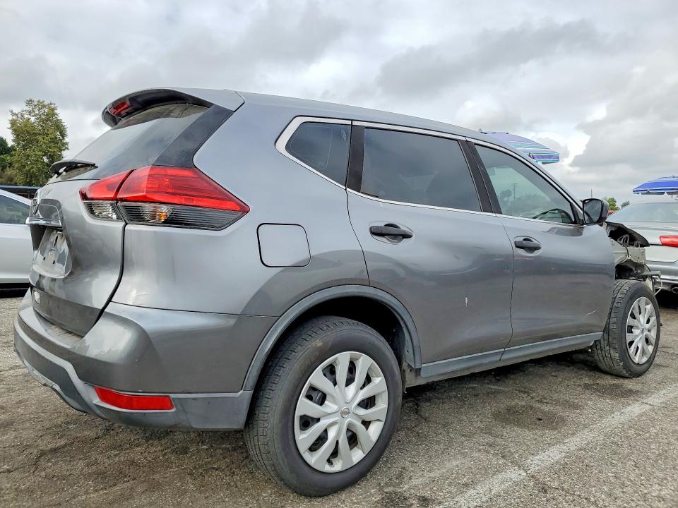 59160226 :رقم المزاد ، KNMAT2MTXHP505591 vin ، 2017 Nissan Rogue مزاد بيع