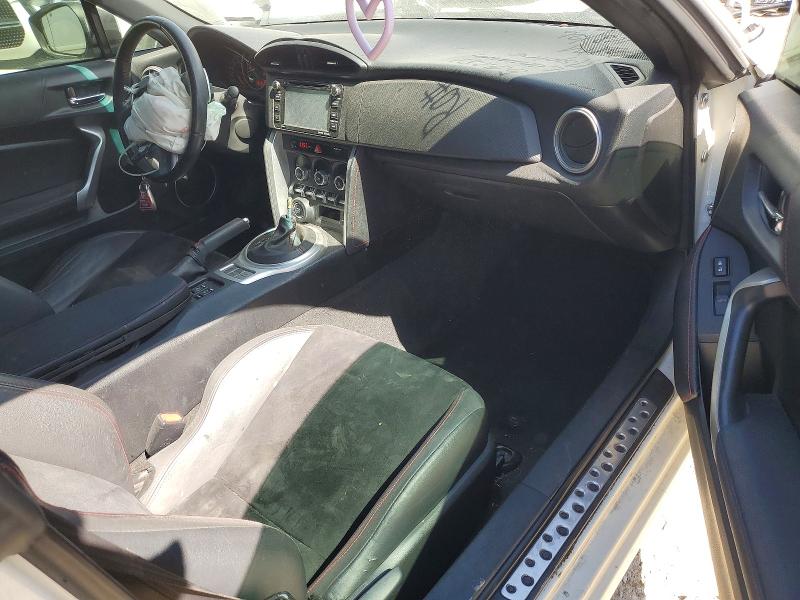 57272876 :رقم المزاد ، JF1ZCAC11G8601489 vin ، 2016 Subaru Brz مزاد بيع