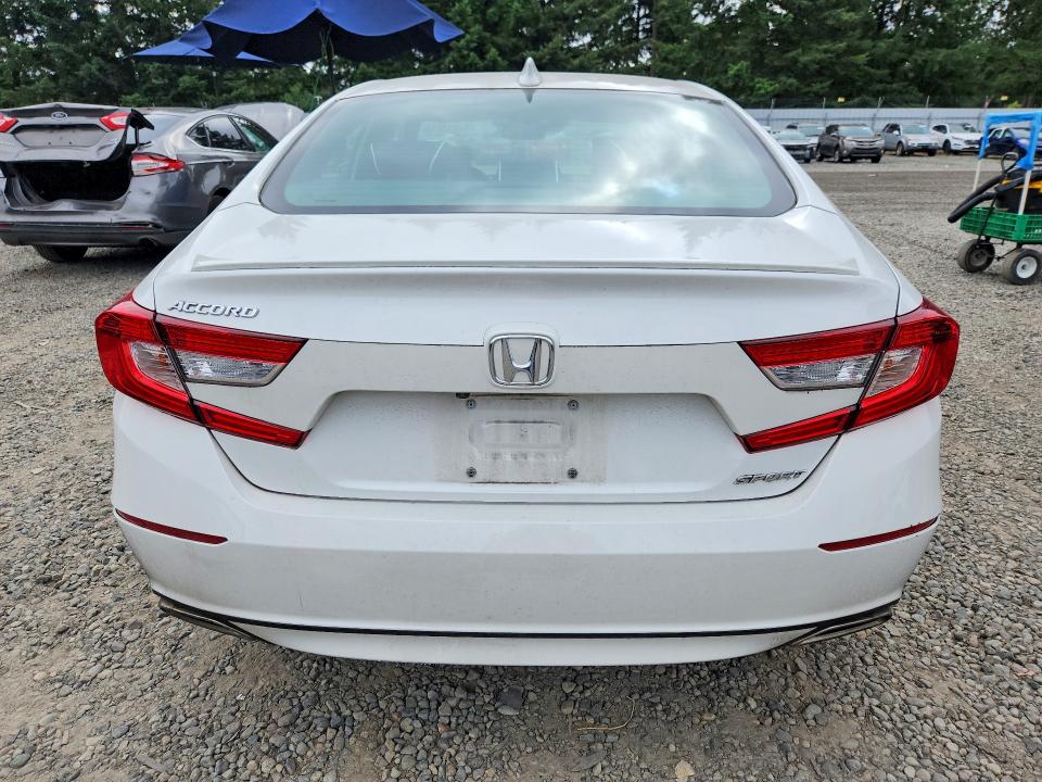 Продажа на аукционе авто 2018 Honda Accord, vin: 1HGCV1F32JA219318, номер лота: 57512016