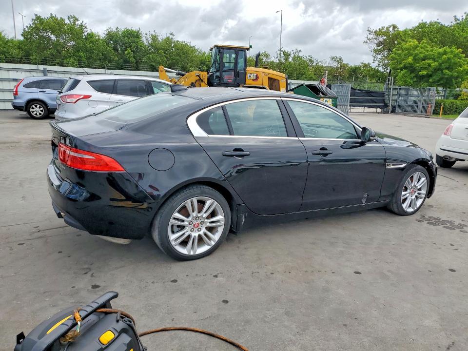Продаж на аукціоні авто 2019 Jaguar Xe, vin: SAJAD4FX3KCP46739, номер лоту: 57033056
