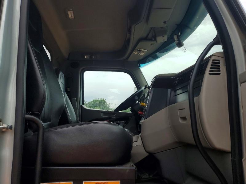 Продаж на аукціоні авто 2018 Peterbilt 579, vin: 1NPBDH9X2JD493968, номер лоту: 55561016
