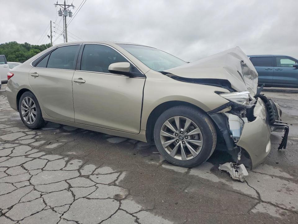 56512696 :رقم المزاد ، 4T1BF1FK7HU754244 vin ، 2017 Toyota Camry مزاد بيع