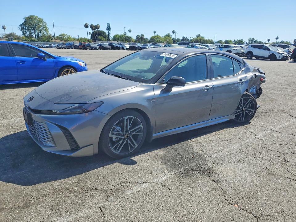 Продажа на аукционе авто 2026 Toyota Camry, vin: 4T1DBADK5TU548842, номер лота: 57018616