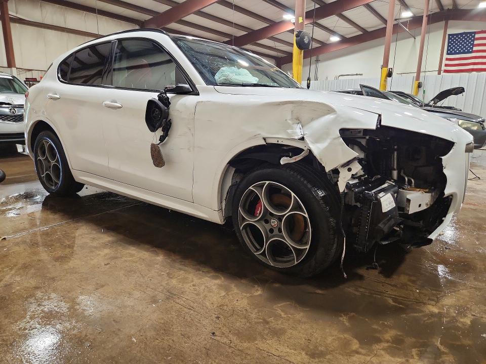 Продажа на аукционе авто 2020 Alfa Romeo Stelvio, vin: ZASPAKAN6L7C96064, номер лота: 59158296