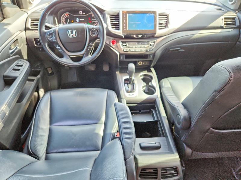 55548276 :رقم المزاد ، 5FNYF5H58HB025644 vin ، 2017 Honda Pilot مزاد بيع