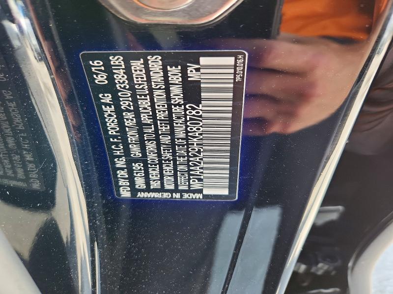 54926806 :رقم المزاد ، WP1AA2A29HKA80782 vin ، 2017 Porsche Cayenne مزاد بيع