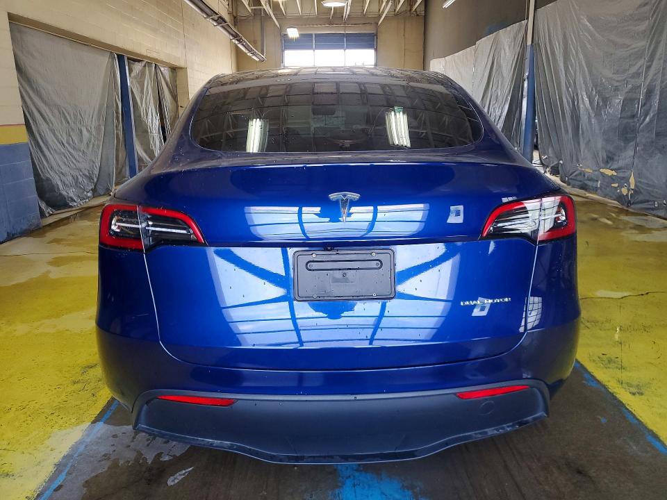 Продажа на аукционе авто 2024 Tesla Model Y, vin: 7SAYGDEEXRA265307, номер лота: 55849866
