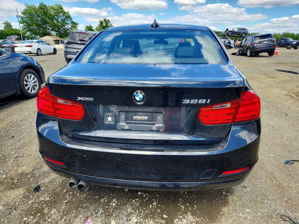 56350116 :رقم المزاد ، WBA3B3G50DNP38526 vin ، 2013 Bmw 328 مزاد بيع