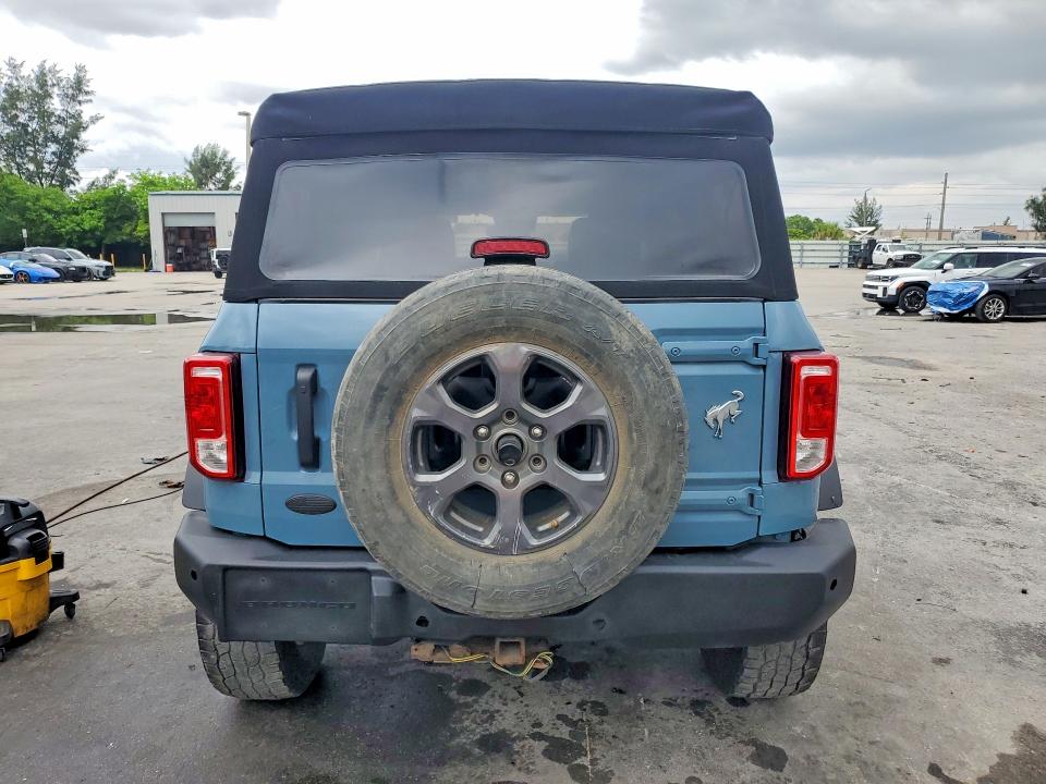 56233226 :رقم المزاد ، 1FMDE5BH4MLB02355 vin ، 2021 Ford Bronco مزاد بيع