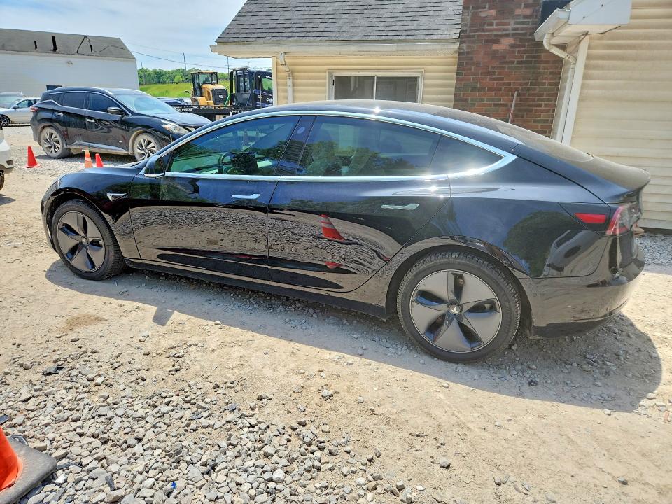 2020 Tesla Model 3 მანქანა იყიდება აუქციონზე, vin: 5YJ3E1EB3LF639025, აუქციონის ნომერი: 56469926