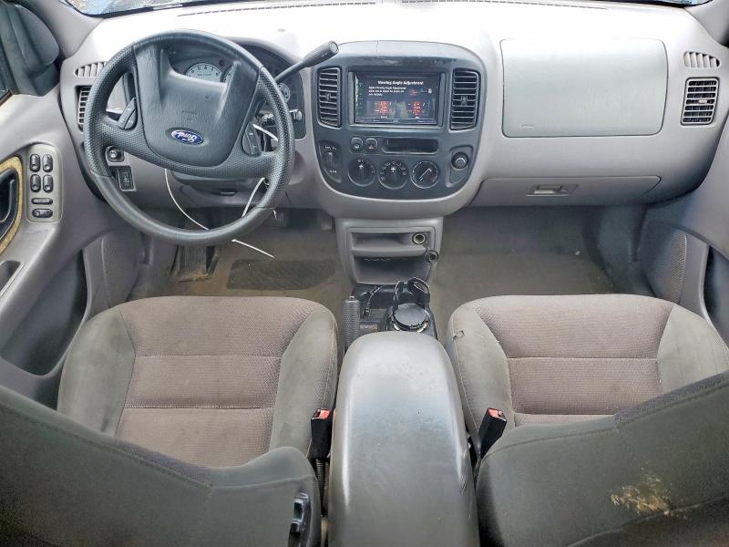 57859136 :رقم المزاد ، 1FMYU04131KC39490 vin ، 2001 Ford Escape مزاد بيع