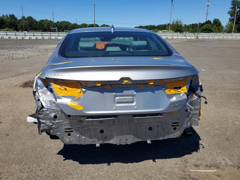 56806176 :رقم المزاد ، 1HGCV2F51JA014449 vin ، 2018 Honda Accord مزاد بيع