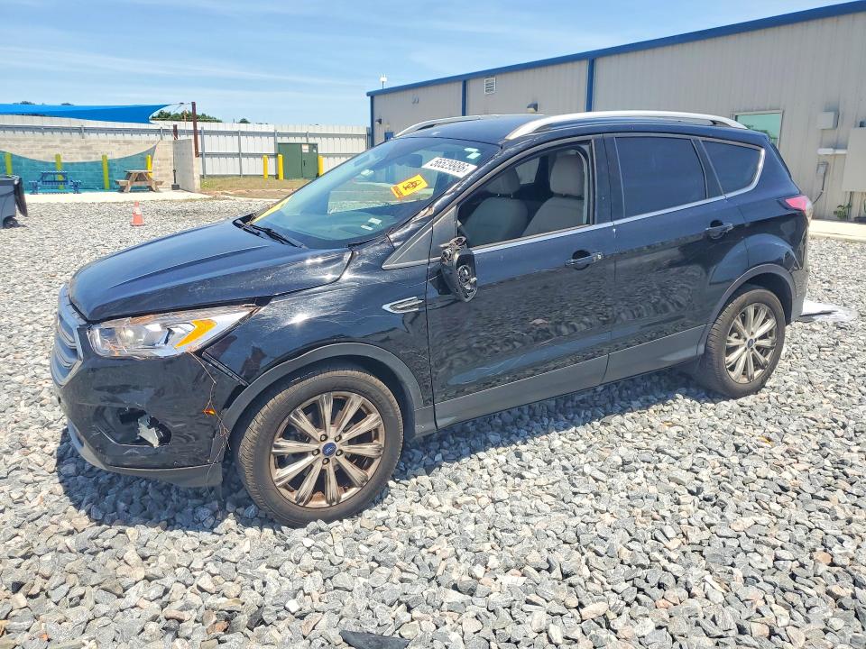 2017 Ford Escape მანქანა იყიდება აუქციონზე, vin: 1FMCU0JD8HUE02075, აუქციონის ნომერი: 56529986