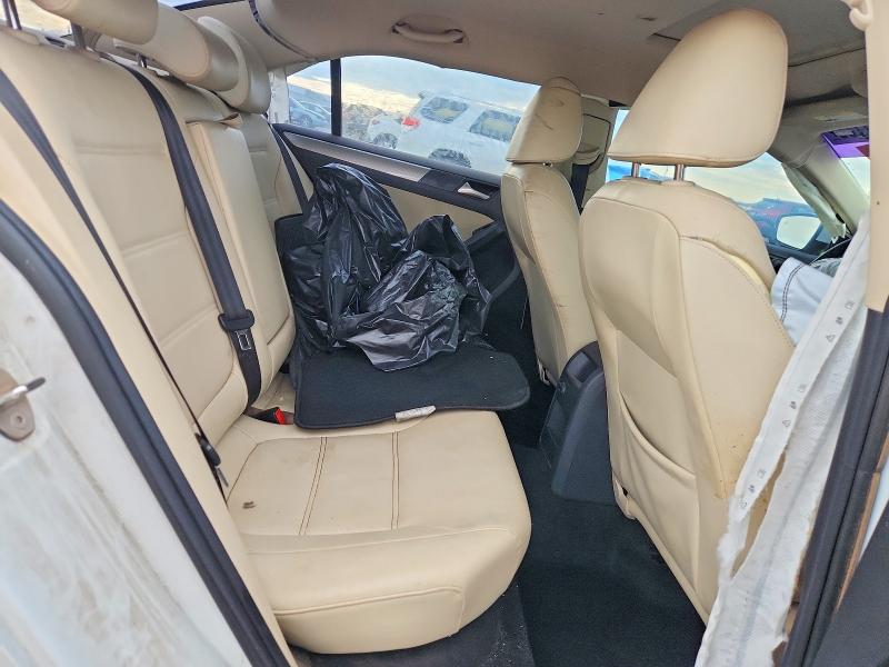 56137736 :رقم المزاد ، 3VWDB7AJ5HM364397 vin ، 2017 Volkswagen Jetta مزاد بيع
