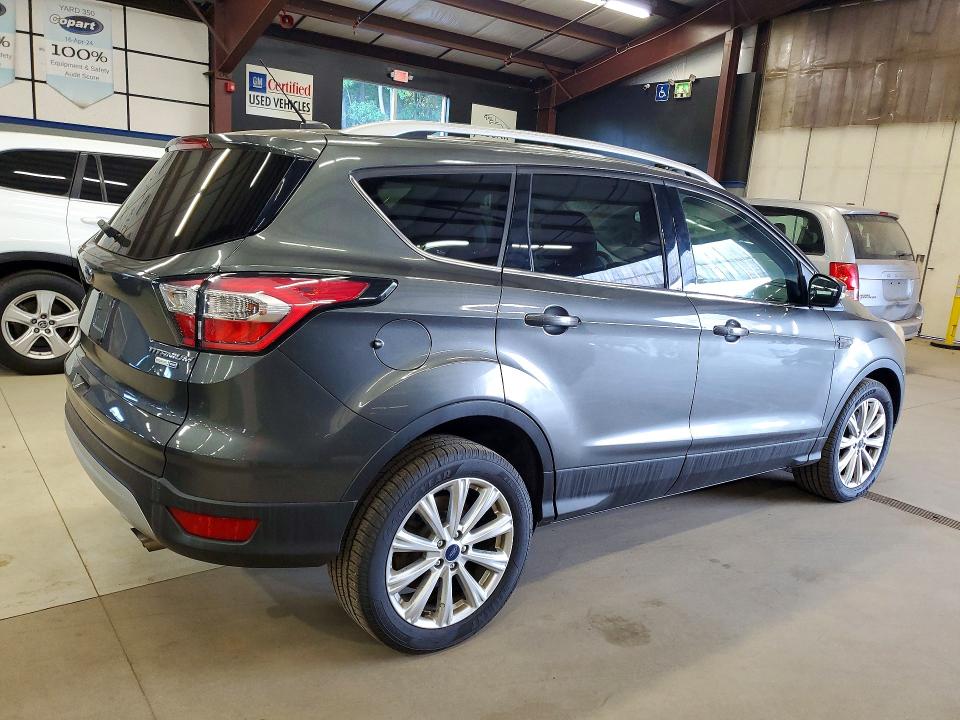 Продаж на аукціоні авто 2017 Ford Escape, vin: 1FMCU9JD2HUC37516, номер лоту: 57749566