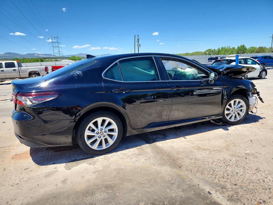 56930386 :رقم المزاد ، 4T1C11AKXRU871473 vin ، 2024 Toyota Camry مزاد بيع