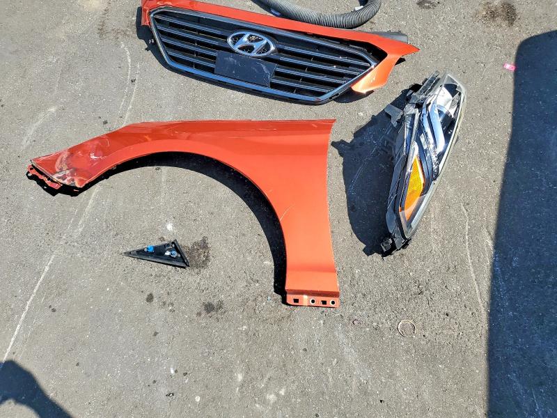 56944476 :رقم المزاد ، 5NPE34ABXFH181687 vin ، 2015 Hyundai Sonata مزاد بيع