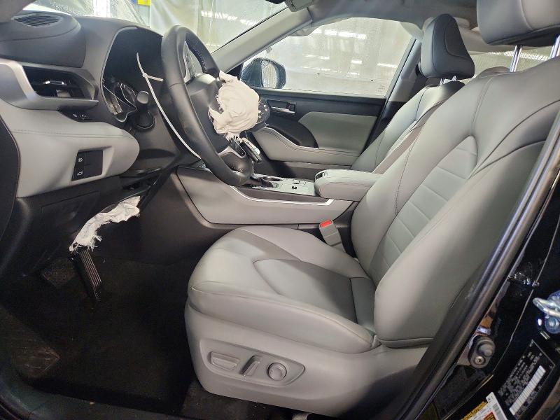 2026 Toyota Highlander Hybrid მანქანა იყიდება აუქციონზე, vin: 5TDKBRCH6TS705413, აუქციონის ნომერი: 63822546