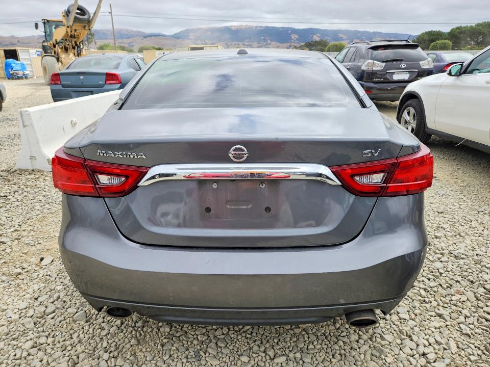 58128986 :رقم المزاد ، 1N4AA6AP7JC387135 vin ، 2018 Nissan Maxima مزاد بيع