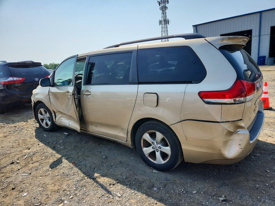 Продажа на аукционе авто 2012 Toyota Sienna, vin: 5TDKK3DC2CS232318, номер лота: 58960726