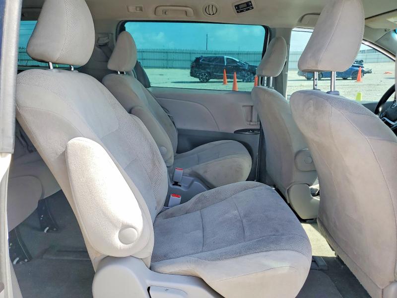 Продажа на аукционе авто 2017 Toyota Sienna, vin: 5TDZZ3DC9HS849510, номер лота: 58591386