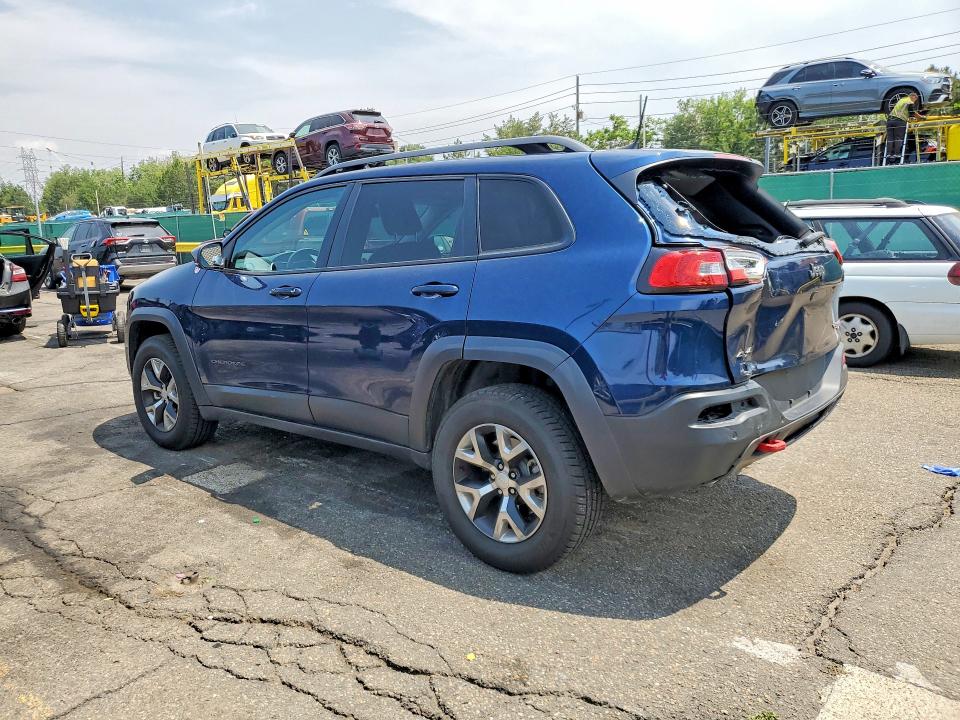 58945376 :رقم المزاد ، 1C4PJMBX9JD522035 vin ، 2018 Jeep Cherokee مزاد بيع