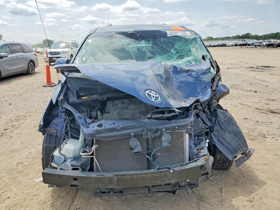 Продажа на аукционе авто 2014 Toyota Sienna, vin: 5TDKK3DC7ES500105, номер лота: 55981126