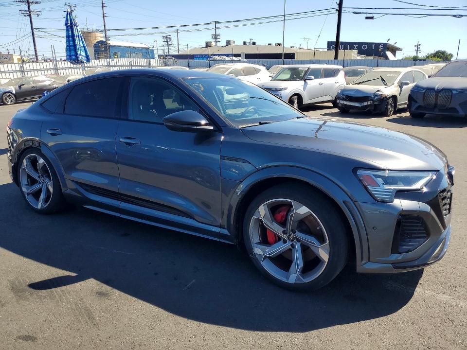 Продаж на аукціоні авто 2024 Audi Sq8 E-tron, vin: WA1DCBGE2RB042199, номер лоту: 57696926