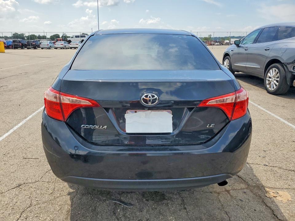 59129866 :رقم المزاد ، 2T1BURHE6KC139835 vin ، 2019 Toyota Corolla مزاد بيع