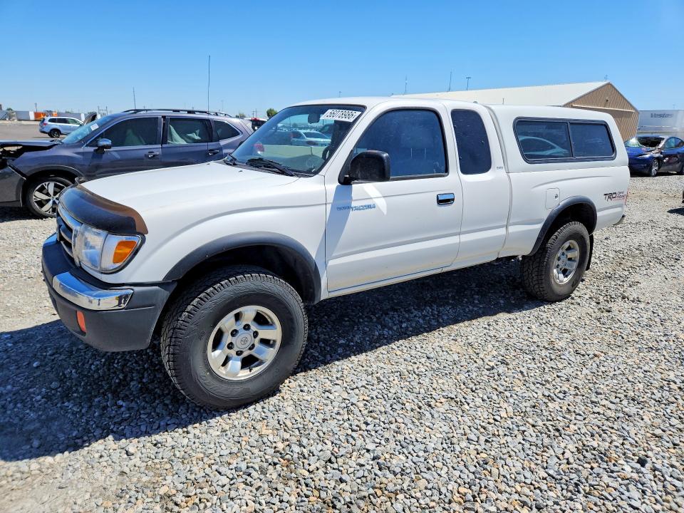 Auction sale of the 2000 Toyota Tacoma, vin: 5TEWN72NXYZ700939, lot number: 56078986