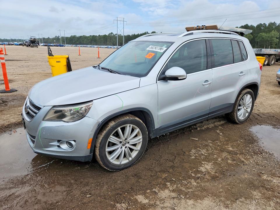 Auction sale of the 2011 Volkswagen Tiguan, vin: WVGAV7AX0BW568643, lot number: 58292796