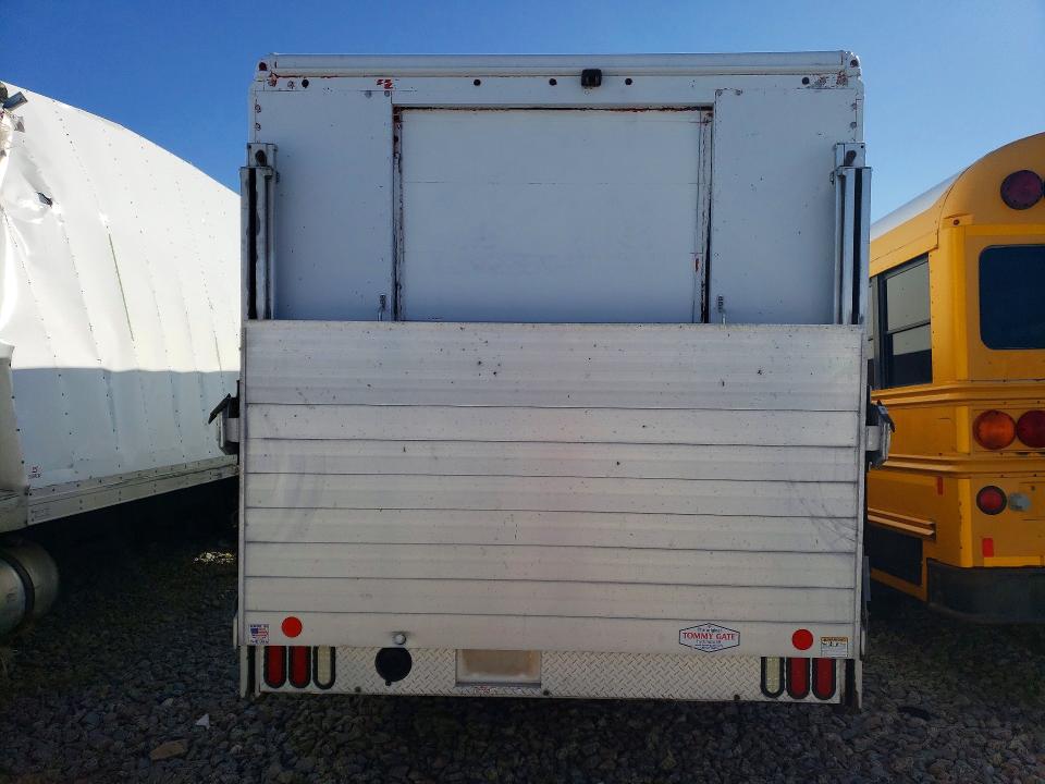56534366 :رقم المزاد ، 1F65F5KY8G0A08932 vin ، 2016 Ford F59 مزاد بيع