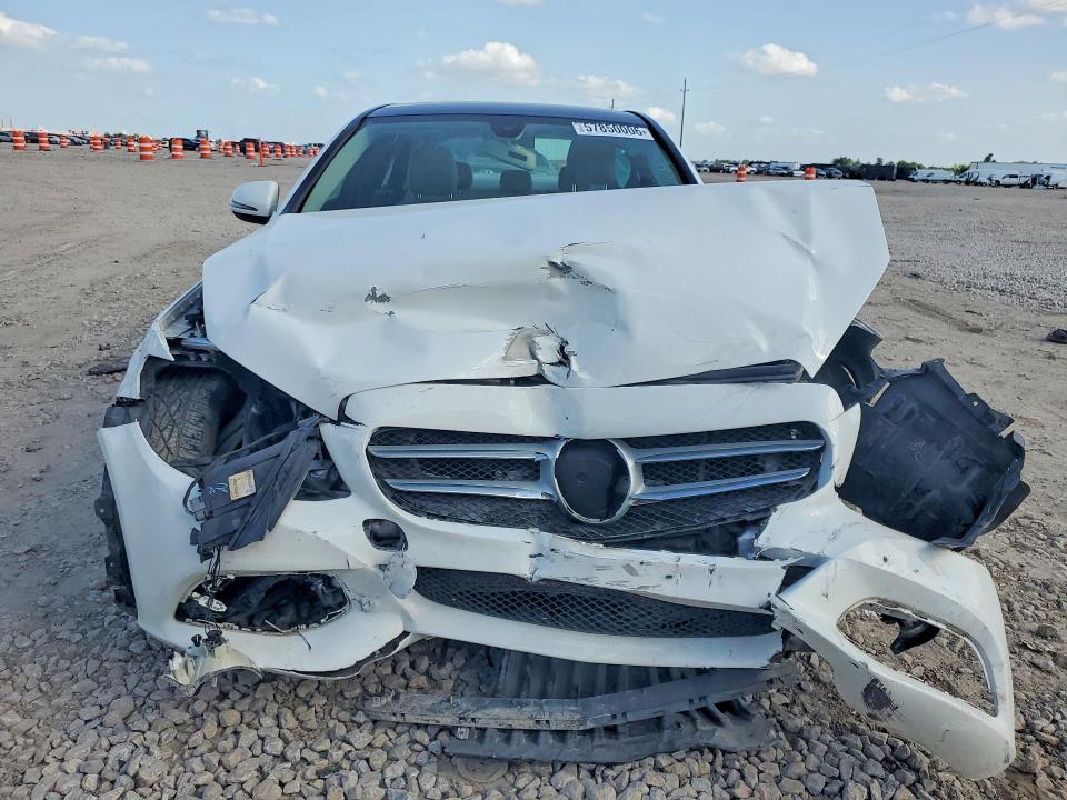 57850006 :رقم المزاد ، 55SWF4JB1GU160706 vin ، 2016 Mercedes-benz C مزاد بيع