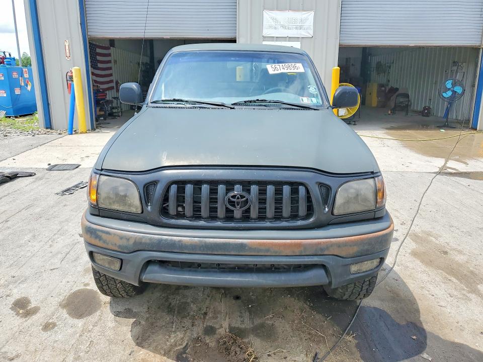 56749896 :رقم المزاد ، 5TEWN72N21Z813046 vin ، 2001 Toyota Tacoma مزاد بيع