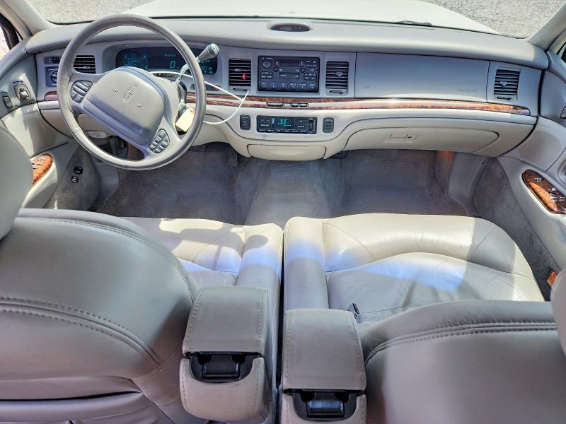 56317766 :رقم المزاد ، 1LNLM82W1VY742557 vin ، 1997 Lincoln Town Car مزاد بيع